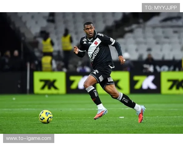 帕奎塔的足球之路：从巴西新星到欧洲赛场的耀眼之光